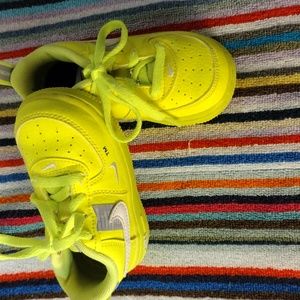 Toddler sneakers